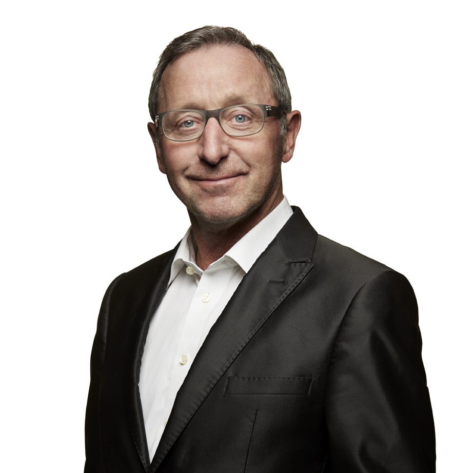 Finn Nørbygaard m. pianist