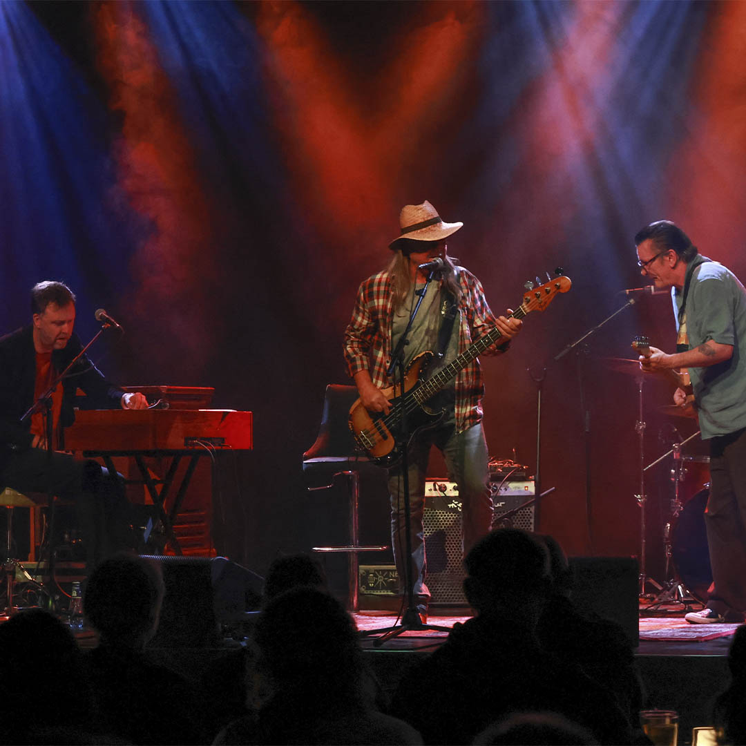 Nello & The Helping Hand Orchestra